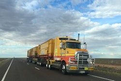 Class8 Truck 328651 Us
