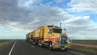 Class8 Truck 328651 Us
