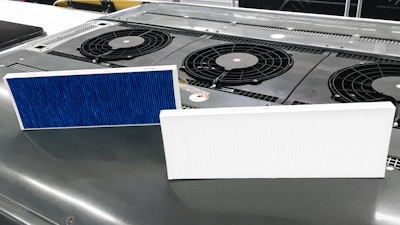 New high-performance particle filters with antiviral functionality are now available for certain bus models.