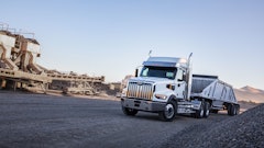 The Western Star 49X features a stronger, lighter chassis that is equipped with the company’s new X-series cab. It enables a total weight savings of over 350 lbs. in like-for-like spec’ing versus the current Western Star 4900.