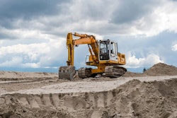 Multigrade hydraulic fluids can be a full temperature range solution, optimizing the system and reducing the need for unnecessary oil changes.