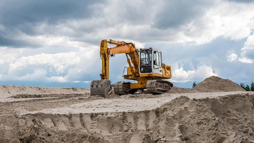 Multigrade hydraulic fluids can be a full temperature range solution, optimizing the system and reducing the need for unnecessary oil changes.