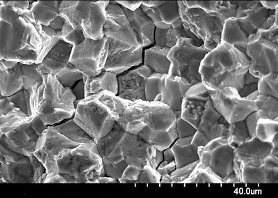 Figure 2: Hydrogen embrittlement may cause lesser grades of stainless steel to act similarly to cast iron–highly brittle and more susceptible to corrosion and cracking.