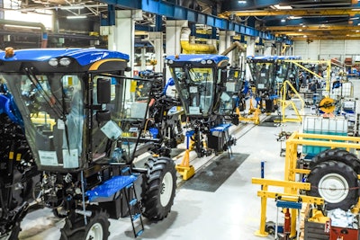 New Holland Centre Of Excellence For Grape Harvesters In Coëx, France 569770