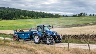 New Holland Agriculture Widens Extensive T6 Tractor Range With Unique 6 Cylinder T6 160 Dynamic Command 571982
