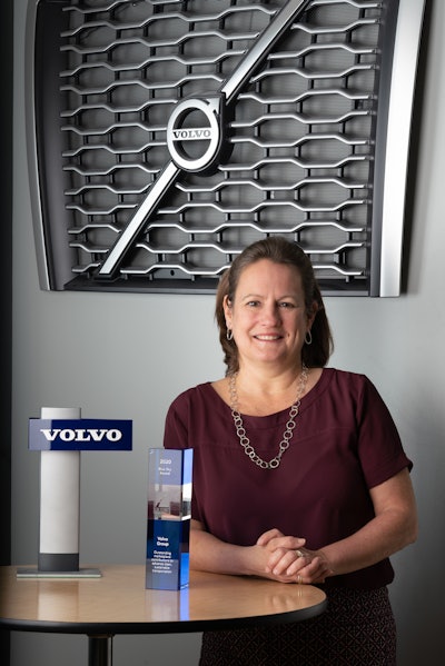 Dawn Fenton, VP, Government Relations and Public Affairs for Volvo Group North America, accepted the CALSTART Blue Sky award on the company's behalf for its work on the Volvo LIGHTS project.