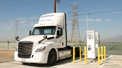 Southern California Edison will conduct a 3-month test of the Freightliner eCascadia.