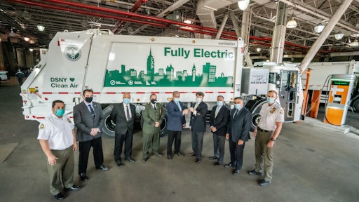 201217 Dsny Wins Calstart Award With Help Of Mack Lr Electric