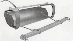 A conventional Fresno scraper. The earliest version had small wheels on the leading edge in place of the side runners.