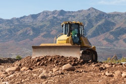 D61 P Xi 24 I Mc2 0 V1