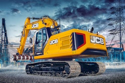 The new 220X crawler excavator is powered by a Stage V compliant JCB engine.