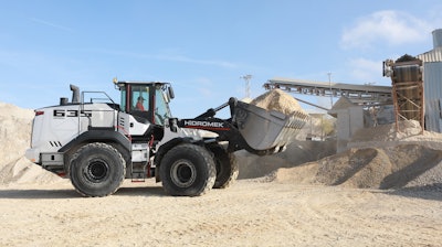 HIDROMEK's new HMK 635 WL wheel loader features a bucket capacity of 3.5 cubic meters.