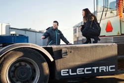 Development Engineer Kerstin Kha and Felix Engström, Project Manager Verification