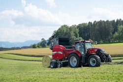 Updated Model Year 2021 Puma Series Tractors Deliver Increased Service Intervals 588069