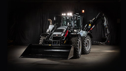 Huddig has delivered the first production model of the HUDDIG TIGON hybrid backhoe loader to a customer.