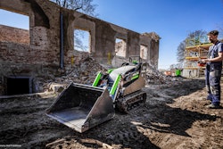 Danfoss technology was utilized to enable remote control of Kovaco Electric's MiniZ, a fully-electric compact mini loader.