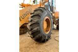 HK 458 Hybrid Wheel Loader Tire