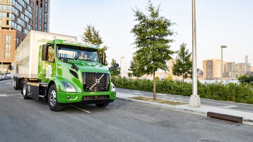 Volvo Vnr Electric Manhattan Beer Streets Of Nyc