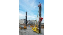 With enormous weight, the free-fall hammer falls into the driving pipe to compact concrete and gravel to the stable foot of the foundation pile. The SIKO rotary encoder WV58MR monitors, among other things, the positions of the winches.