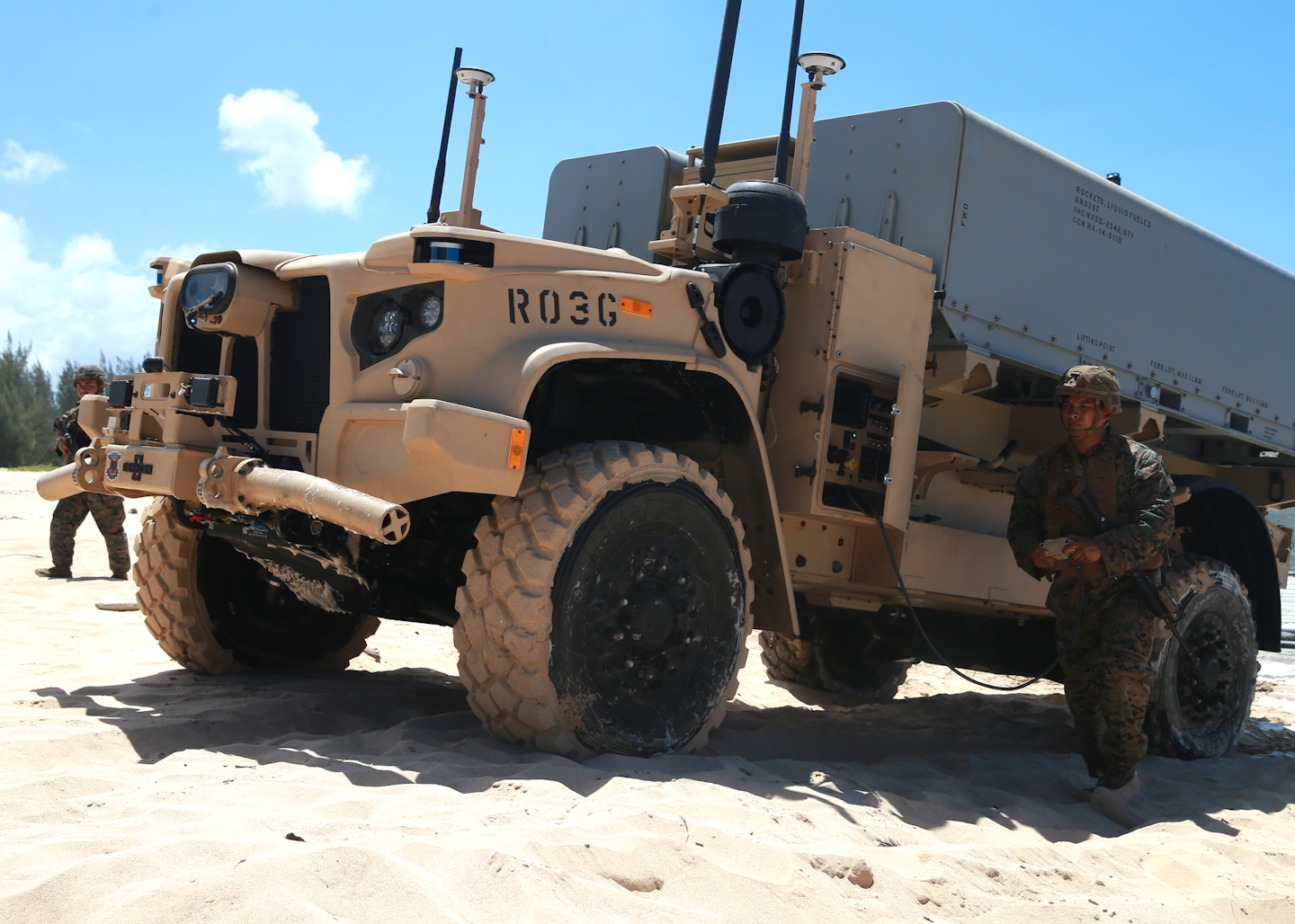 Oshkosh Defense Demonstrates Jltv Based Remotely Operated Ground Unit For Expeditionary Fires 9769