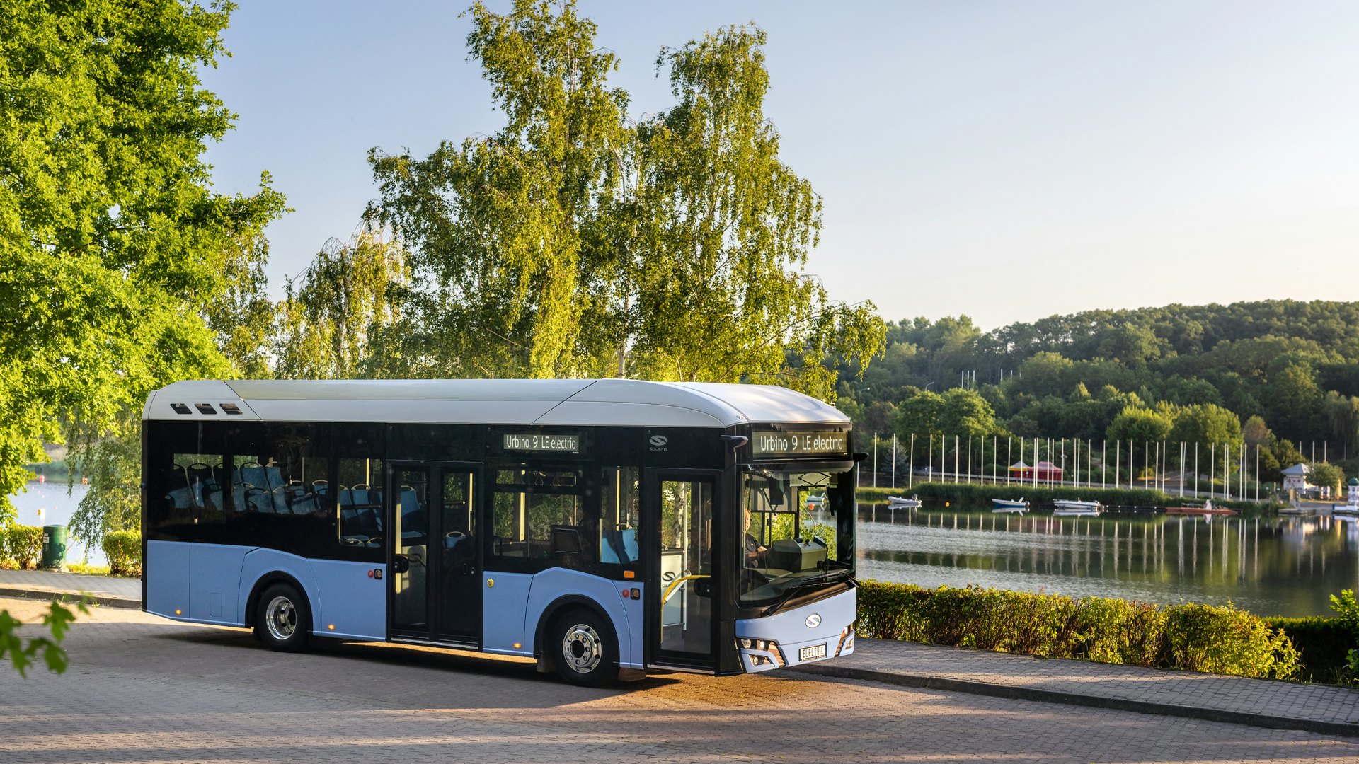 Modern European Electric Bus [PREMIUM]
