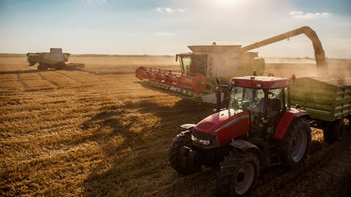 Sales of combines and tractors remained positive in September 2021.