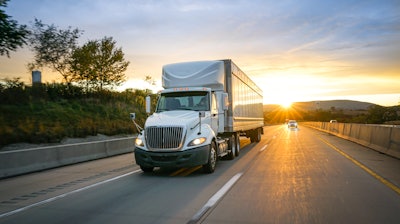 Preliminary Class 8 orders for September show a decline due in large part to ongoing supply chain disruptions.