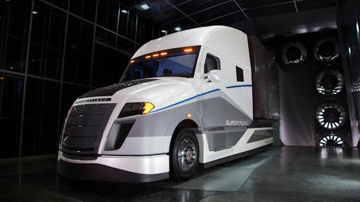 DTNA's first SuperTruck demonstration vehicle which achieved over a 115% freight efficiency improvement.