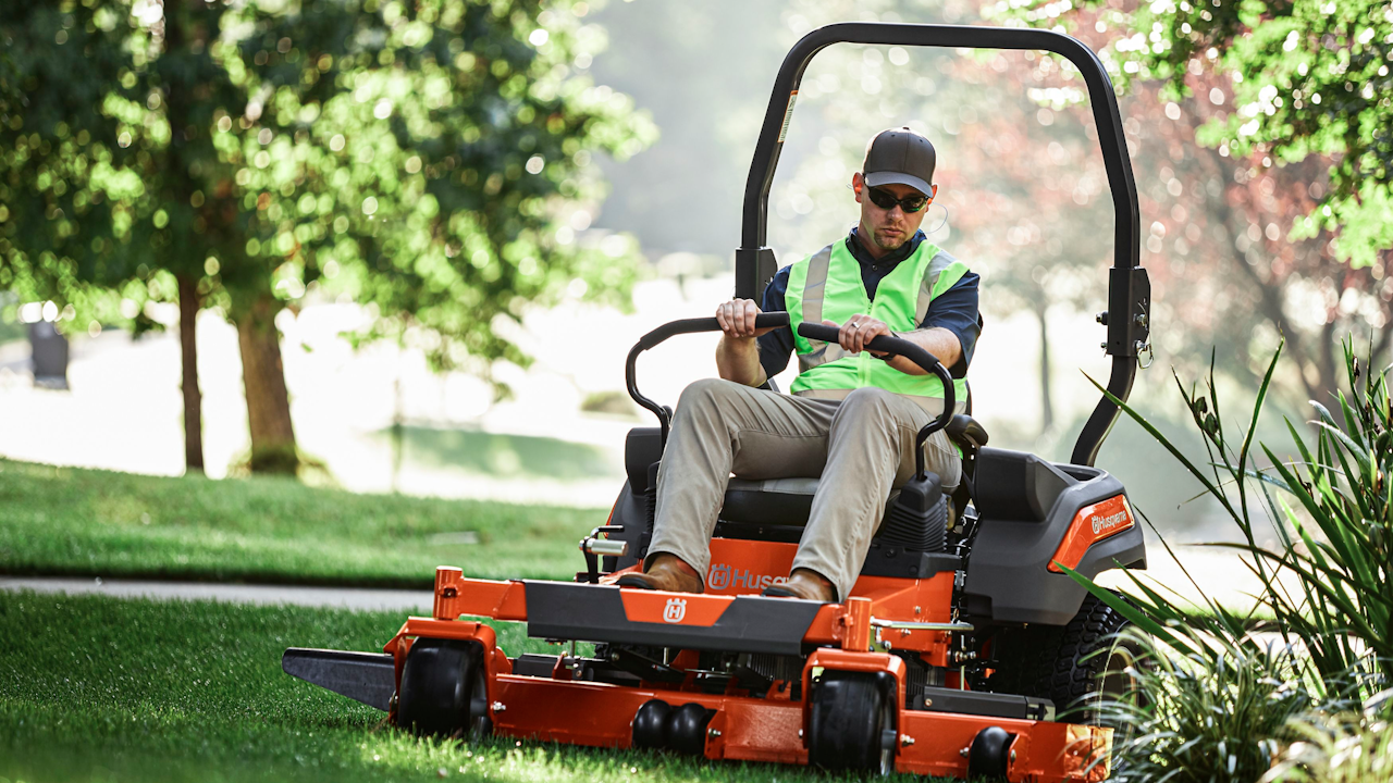 Husqvarna lawn mower online engine