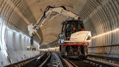 Mecalac’s MRail-Series has a compact design to increase performance, balance and mobility while still offering lifting capacities over 360 degrees.