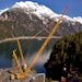 With ballast wagon – the LR 1600/2 installing a dam wall in Alaska.