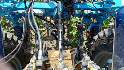 4-Point HitchRAU from SERTA Hydraulik