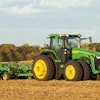 The autonomous 8R tractor allows fully autonomous operation for tillage work.