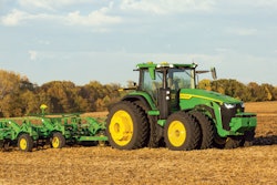 The autonomous 8R tractor allows fully autonomous operation for tillage work.