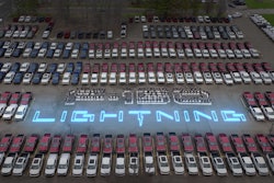 Lightning Employee Image