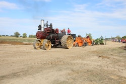Who needs diesel engines and hydraulics, anyway? A 1918 Russell & Company 30/90 traction engine owned by Jim Lashaway of Bowling Green, Ohio, pulls two 1920 Baker Maney D wheeled scrapers and a 1929 Galion Leaning Wheel E-Z Lift No. 10 pull grader from the museum’s collection.
