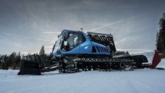 The LEITWOLF h2MOTION is a hydrogen-powered snow groomer with an internal combustion engine manufactured by FPT Industrial.