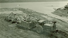 Quite possibly the homeliest motor scraper ever built, this is the first tandem-bowl motor scraper. Built in 1938, it consisted of the original prototype Model A Tournapull prime mover, the only 25-yard Z25 Carryall built, and a 24-yard heaped U-20 telescopic-bowl scraper.