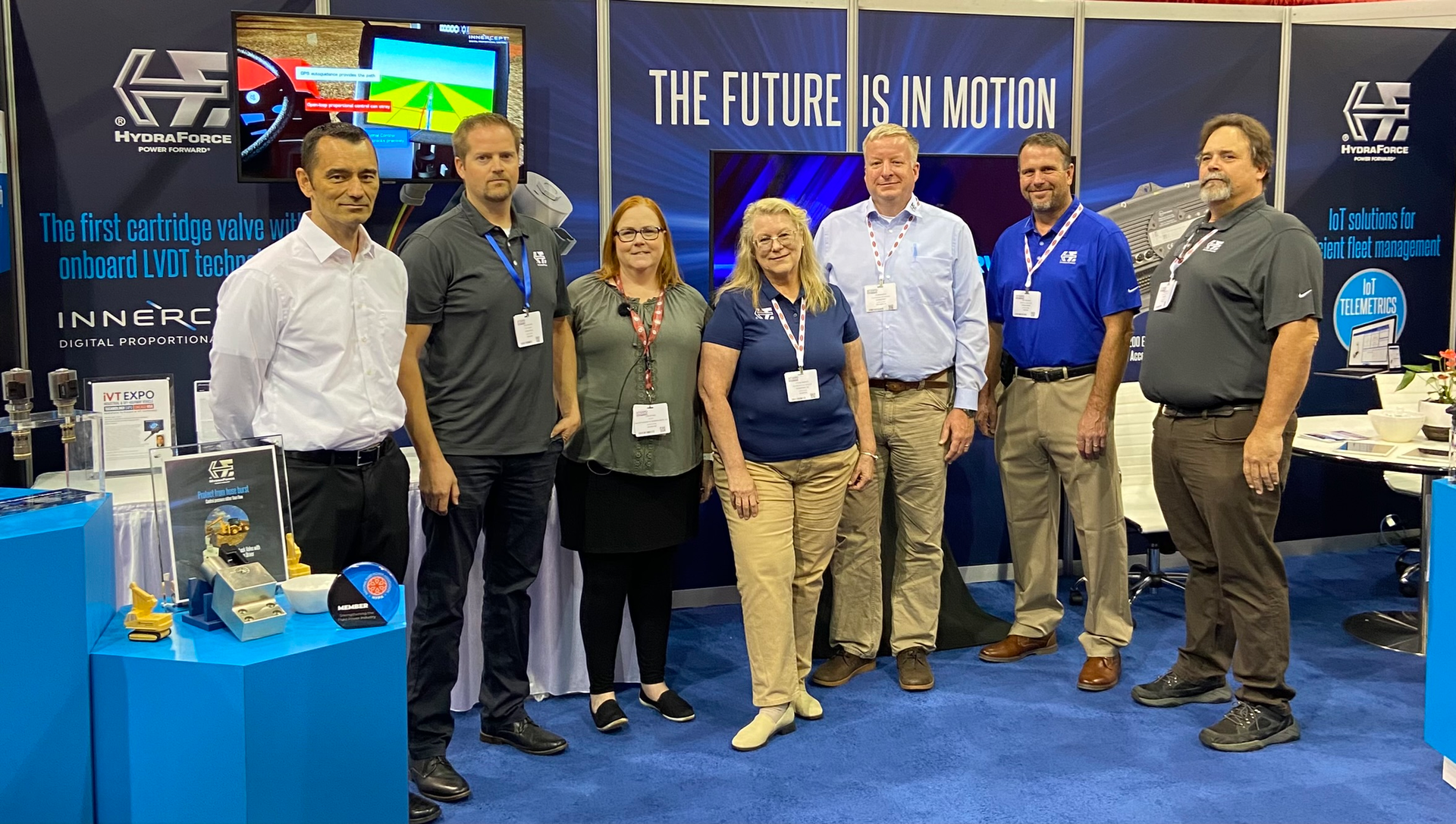 Editor Lori Ditoro with the HydraForce team during iVT Expo 2022