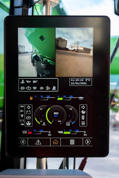 The new display brings modern features to the cabin of the Rotomix 6500, allowing for a clear viewing experience due to its high brightness, optical bonding, and anti-glare screen technologies.