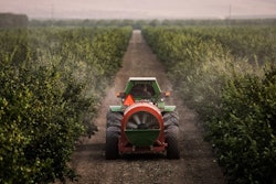 Smart Apply helps growers reduce chemical use, airborne drift and run off, to optimize high-value crop yields and meet sustainability objectives.