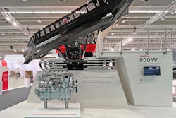 The MAN H4576 hydrogen engine at Interalpin 2023 as a possible solution for a locally CO2-free drive in the PistenBully 800 from Kässbohrer Gelän-defahrzeuge AG.