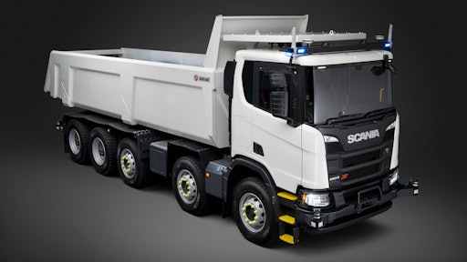 Scania’s autonomous tipper truck has been developed in close cooperation between Scania’s R&D department and customers in the mining industry, with extensive testing in the harshest real-life conditions.