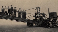 Hello, OSHA? Stroud demonstrated the superior balance of its graders by gathering 1,600 pounds worth of employees on the carrier. In operation, it would never have to bear that much weight. The grader also shows Stroud’s placement of the engine, opposite the carrier. (Stroud Road Machinery Company Bulletin 338, HCEA Archives)