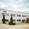 The Balș plant, which covers up to 15,000 square meters, will primarily produce filters for the 'Filtration for Home and Profession' sector, i.e. for cleaning appliances and power tools in the private and professional sectors.