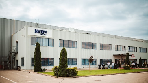 The Balș plant, which covers up to 15,000 square meters, will primarily produce filters for the 'Filtration for Home and Profession' sector, i.e. for cleaning appliances and power tools in the private and professional sectors.