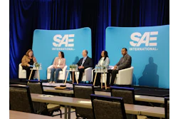 From left to right: Lisa Farrell, Director, Connected and Intelligent Systems at Cummins Inc. and moderator of the session; Laura Gerstner, Director, Agriculture Product Quality at CNH; Steve Koeffler, Chief Validation Engineer for PACCAR; Catrina Mitchell, Vice President of International; and Pablo Velasco, Head of R&D Business Area User Experience at Continental México.