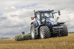 New Holland T7 Standard Wheelbase 2