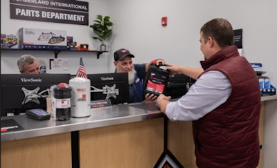 Choose an OAT coolant that’s 2-EH free to best protect your engine and cooling system