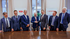 From left to right: Domenico Traverso, President, Fluid Conveyance Division, Danfoss Power Solutions; Professor Andrea Angelo Aurelio Amaduzzi, Board of Receivers; Professor Enrico Cotta Ramusino, Board of Receivers; Dr. Claudio Roberto Calabi, Board of Receivers; Kim Fausing, President and CEO, Danfoss Group; Daniel Winter, President, Danfoss Power Solutions; Jesper V. Christensen; Executive Vice President and CFO, Danfoss Group.